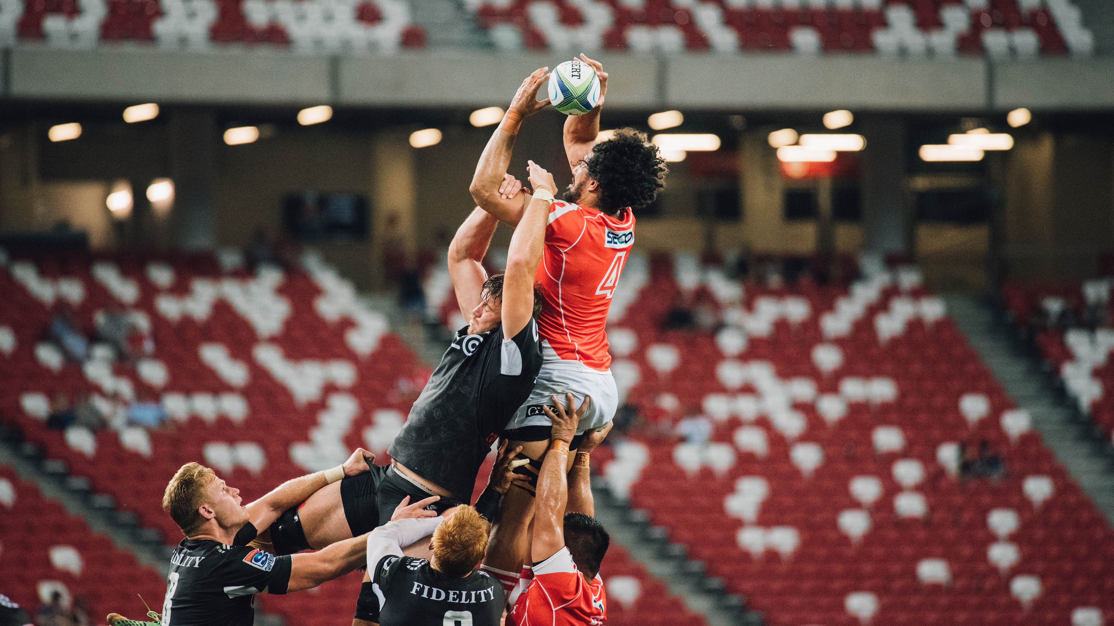 _极致越野长跑：穿越沙漠与荒原_，越野车穿越沙漠的句子