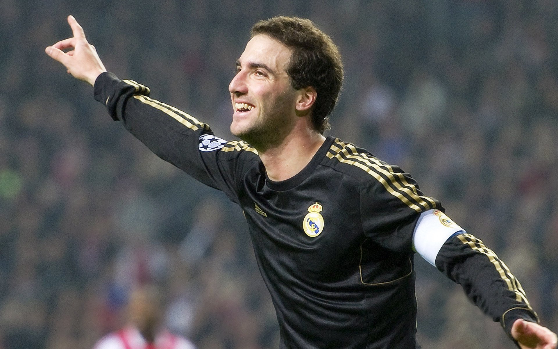 摩洛哥马术协会举办国际马术科技大会，推动行业技术交流与合作。